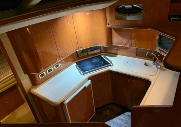 SEARAY 42 AFT BANDERA NACIONAL